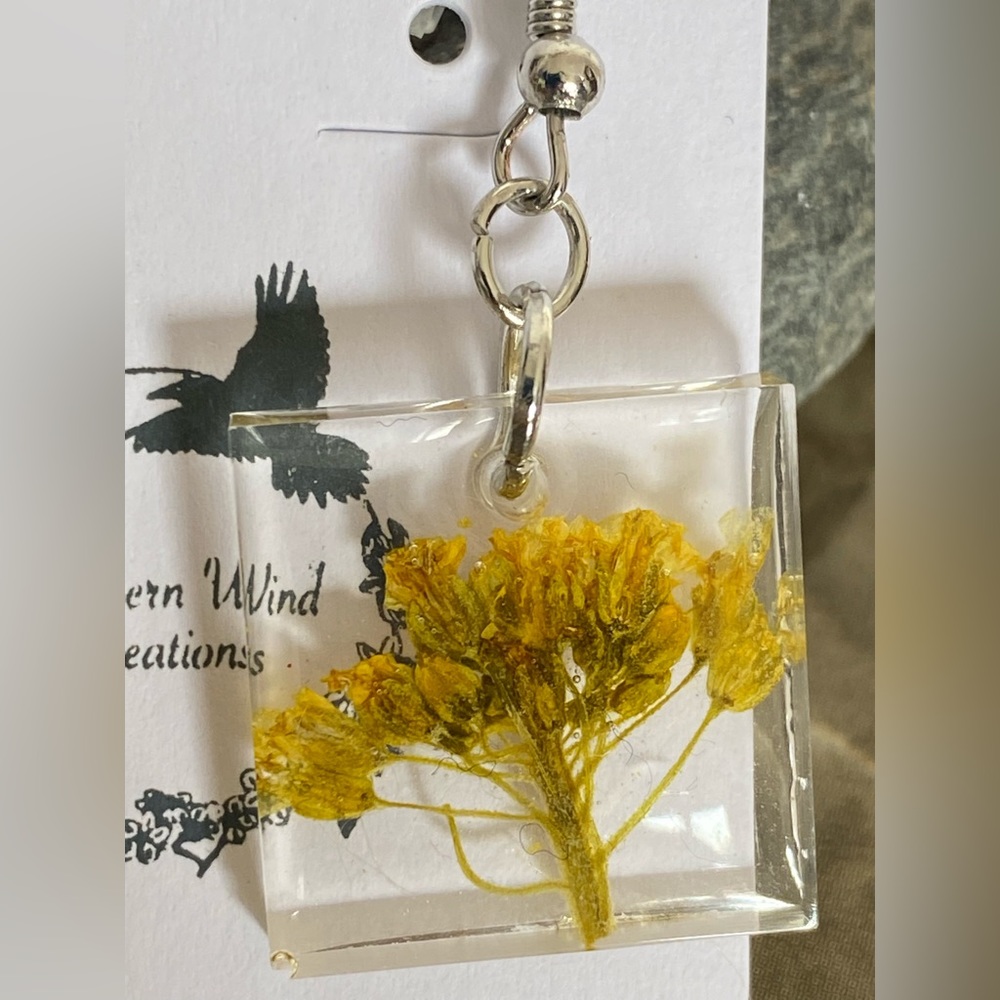 Yellow flower resin earrings